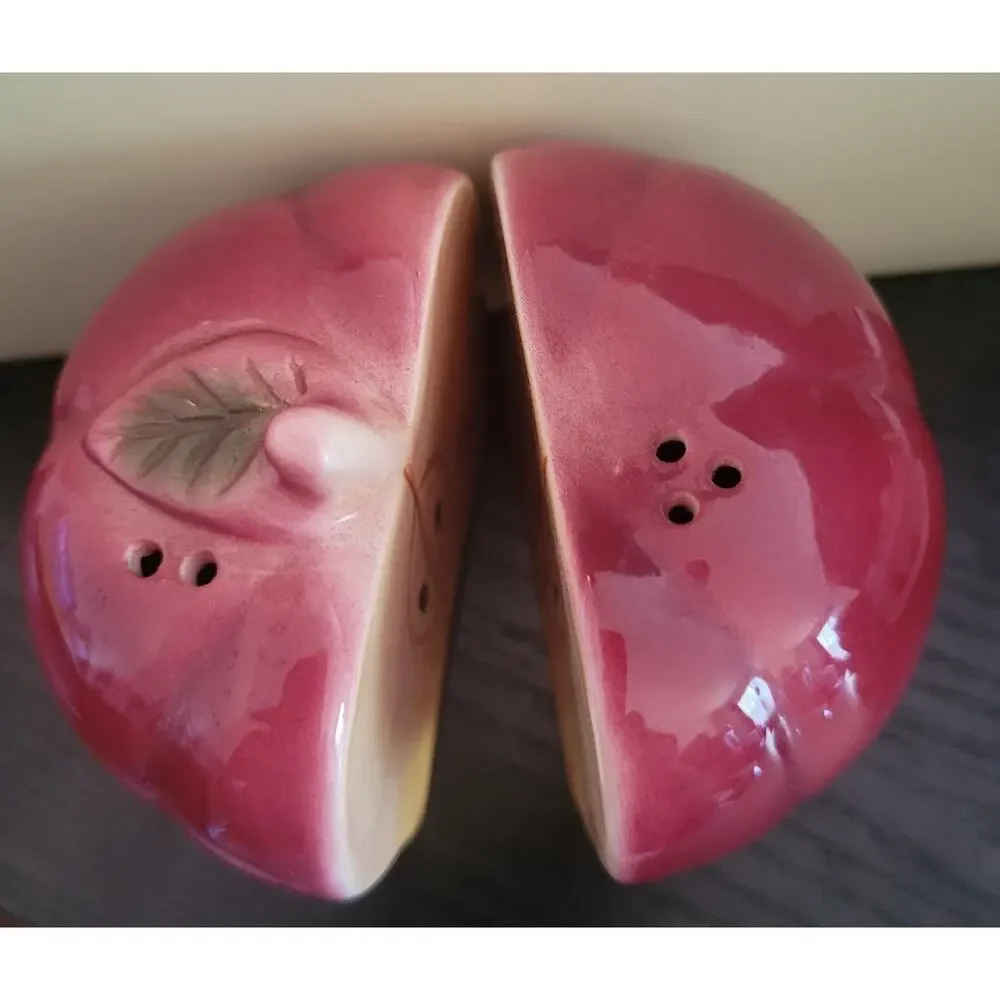 Vtg Ceramic Apple Salt & Pepper Shakers Red 2 Halves 3.5